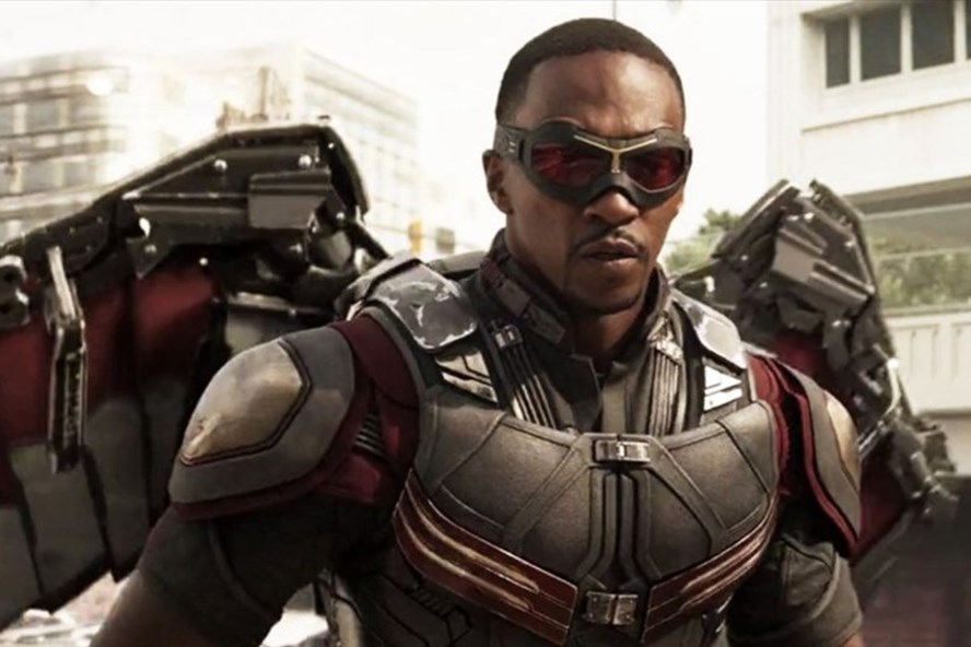 Nam tài tử Anthony Mackie trong vai siêu anh hùng Falcon trong bộ phim  &quot;Captain America &quot;. Ảnh: Xinhua