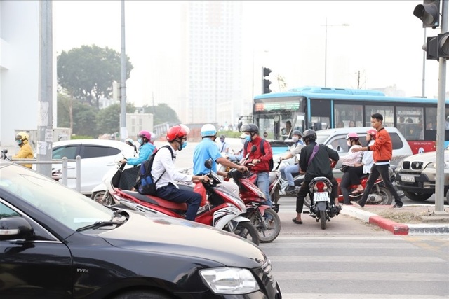 Nếu vi phạm quy định tránh xe ngược chiều sẽ bị xử phạt theo quy định tại Nghị định 100/2019/NĐ-CP. Ảnh: Thắng Phương Hà