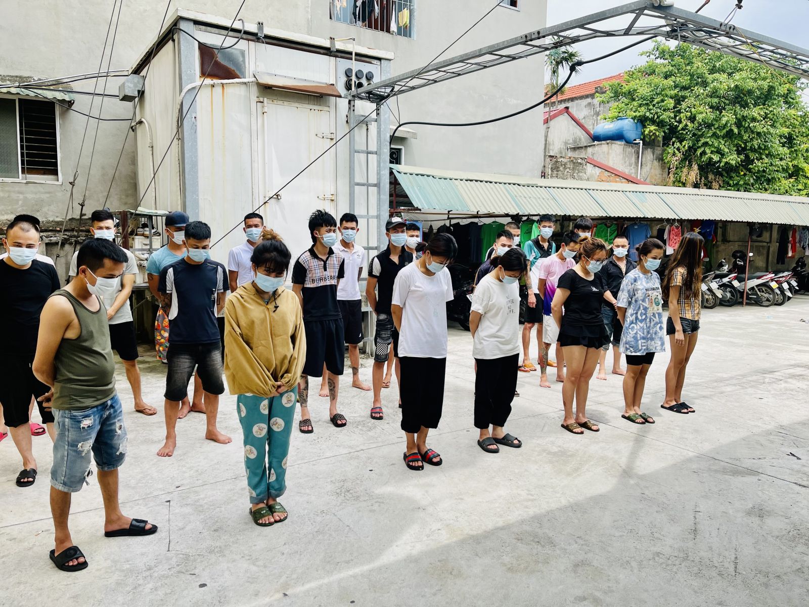  23 đối tượng sử dụng ma túy tại quán karaoke Gang Nam, xã Nga Phượng bị Công an huyện Nga Sơn bắt giữ 