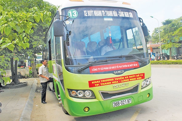 Xe buýt nhanh tuyến TP Thanh Hóa - cảng Nghi Sơn.