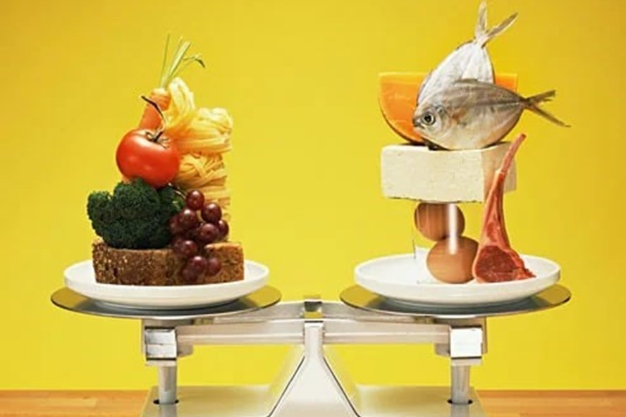 Ăn sáng đầy đủ chất dinh dưỡng giúp bạn luôn khỏe mạnh. Ảnh: Healthline