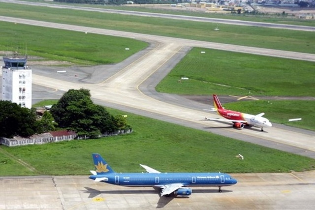 Cục Hàng không Việt Nam yêu cầu đánh giá lại thực trạng toàn bộ đường cất hạ cánh. Ảnh minh họa GT