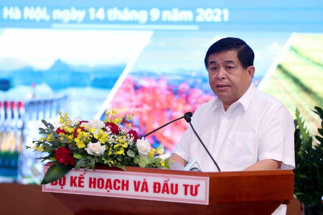Bộ trưởng Bộ Kế hoạch và Đầu tư Nguyễn Chí Dũng phát biểu tại Hội nghị. Ảnh VGP/Minh Ngọc