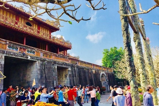 Thừa Thiên Huế chỉ ưu tiên đón khách nội địa khi mở cửa du lịch. Ảnh: Tường Minh