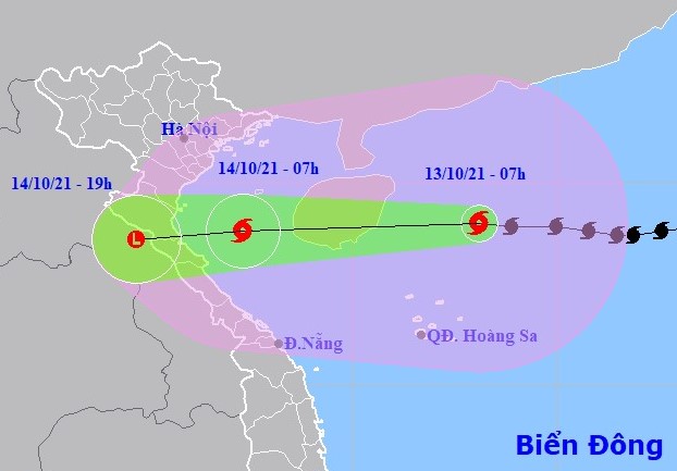 Dự báo vị trí và đường đi của bão KOMPASU. Ảnh NCHMF