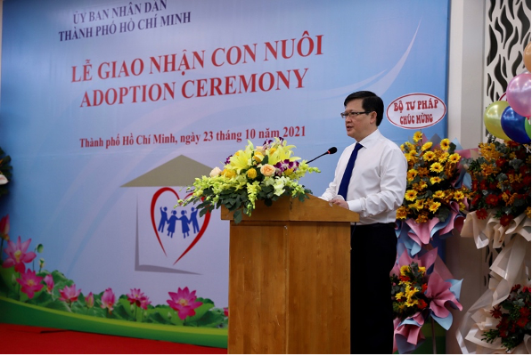 Thứ trưởng Bộ Tư pháp Mai Lương Khôi phát biểu tại Lễ giao nhận. Ảnh: VGP.
