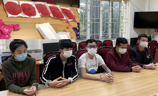 Nh&oacute;m đối tượng trong đường d&acirc;y. Ảnh: C&ocirc;ng an quận Nam Từ Li&ecirc;m.