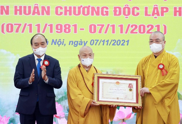 Tại buổi lễ, thay mặt lãnh đạo Đảng, Nhà nước, Chủ tịch nước Nguyễn Xuân Phúc đã trao Huân chương Độc lập hạng Nhất tặng Giáo hội Phật giáo Việt Nam
