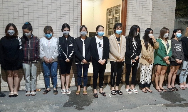 Nhóm đối tượng nữ trong vụ việc.