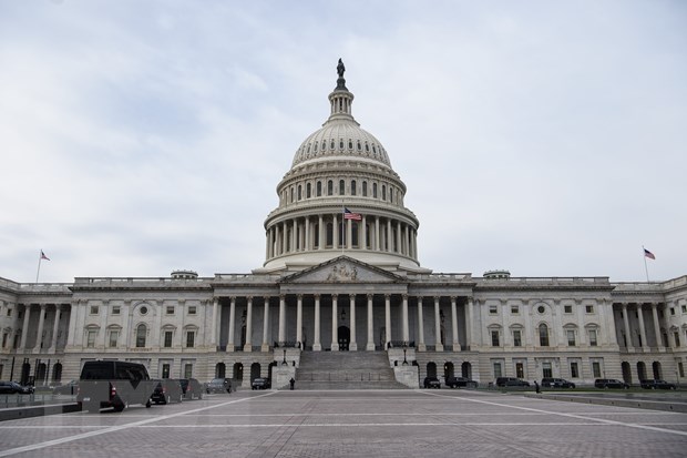 Quang cảnh bên ngoài Tòa nhà Quốc hội Mỹ ở Washington DC. (Ảnh: AFP/TTXVN)
