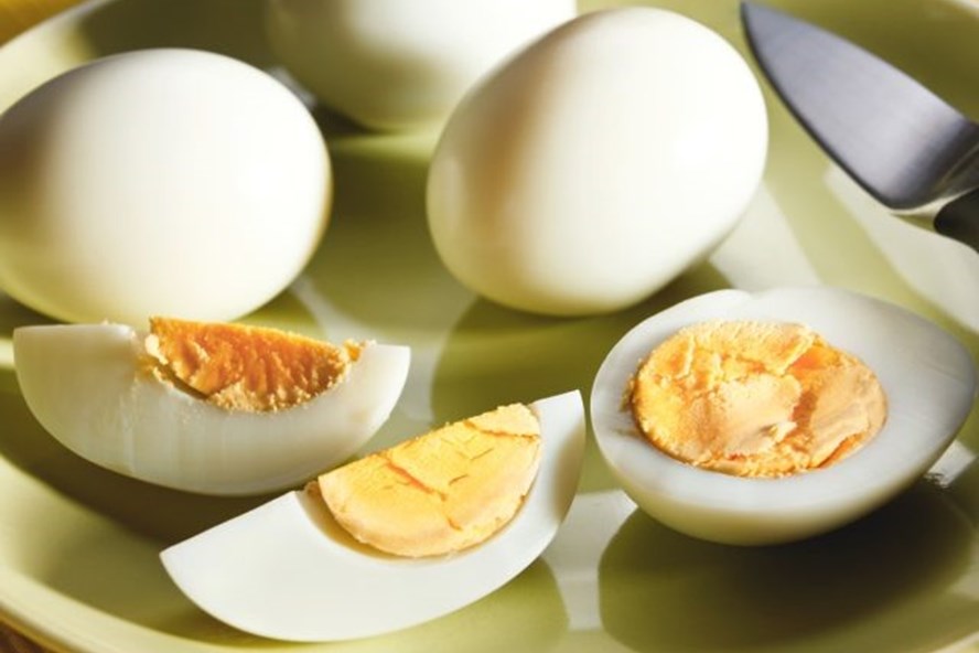 Thay thế calo buổi sáng bằng trứng giúp giảm cân. Ảnh: Eat This, Not That