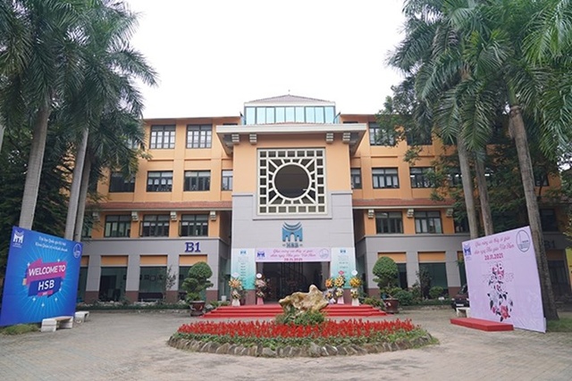 Đại học Quốc gia Hà Nội thành lập Trường Quốc tế và Trường Quản trị và Kinh doanh. Ảnh: VNU