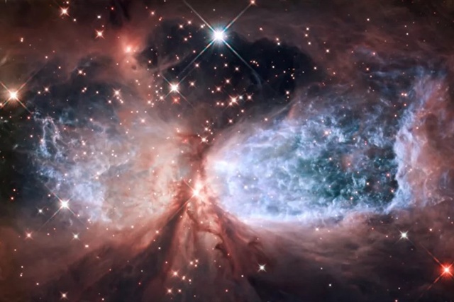 Các ngôi sao hình thành khi các đám mây bụi và khí sụp đổ, kích hoạt phản ứng tổng hợp hạt nhân bên trong các quả cầu vật chất dày đặc. Ảnh: NASA/ESA/Hubble Heritage Team (STScI/AURA)