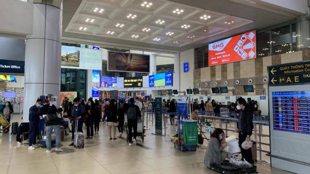 Sân bay Nội Bài dự kiến khai thác 340 chuyến bay với khoảng 34.000 khách trong ngày hôm nay 3/2/2022. Ảnh: NIA