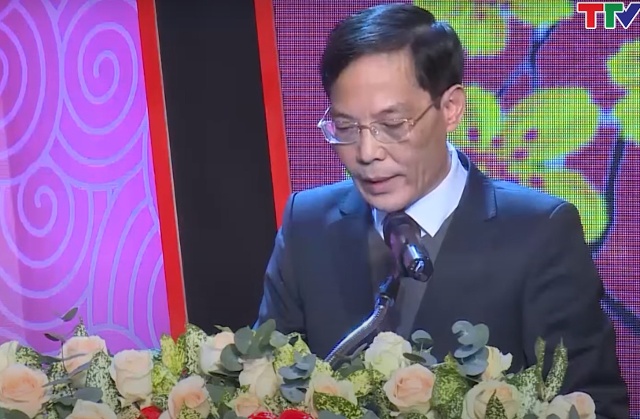 Phó Chủ tịch UBND tỉnh Đầu Thanh Tùng phát biểu tại buổi lễ.