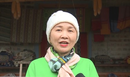 Chị Võ Thị Quỳnh Nga - Khách du lịch:  " Tôi ở Sài Gòn ra, cả nhà suy nghĩ mãi thì chọn Pù Luông để làm điểm du xuân. Mặc dù không phải mùa lúa chín, cũng không phải là thời điểm đẹp nhất trong năm nhưng cả nhà rất là thích "