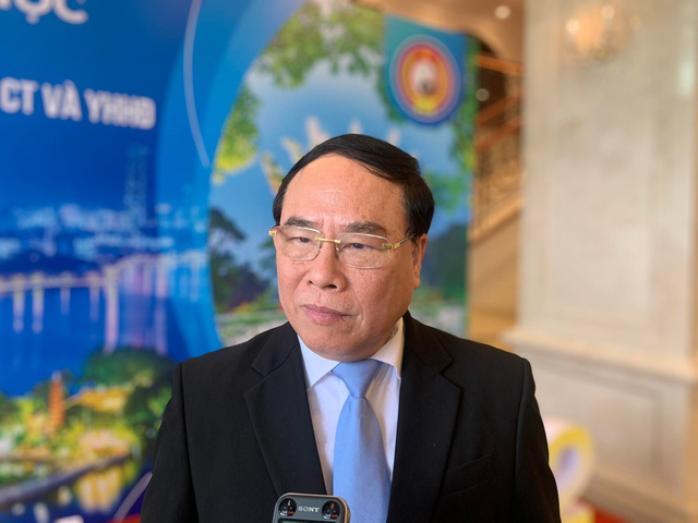 PGS.TS Đậu Xuân Cảnh cho biết, kết hợp điều trị y học cổ truyền cho người bệnh ở giai đoạn có các triệu chứng hậu COVID-19 đem lại nhiều hiệu quả tích cực. Ảnh: VGP/Hiền Minh