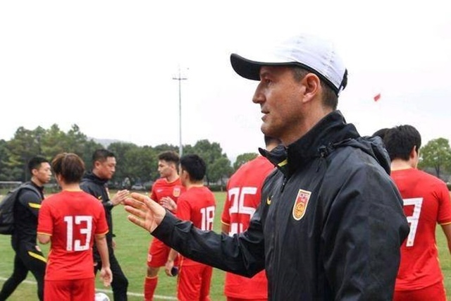 U23 Trung Quốc đã bắt tay vào tập luyện để chuẩn bị Dubai Cup 2022, nơi họ gặp U23 Việt Nam. Ảnh: Sohu