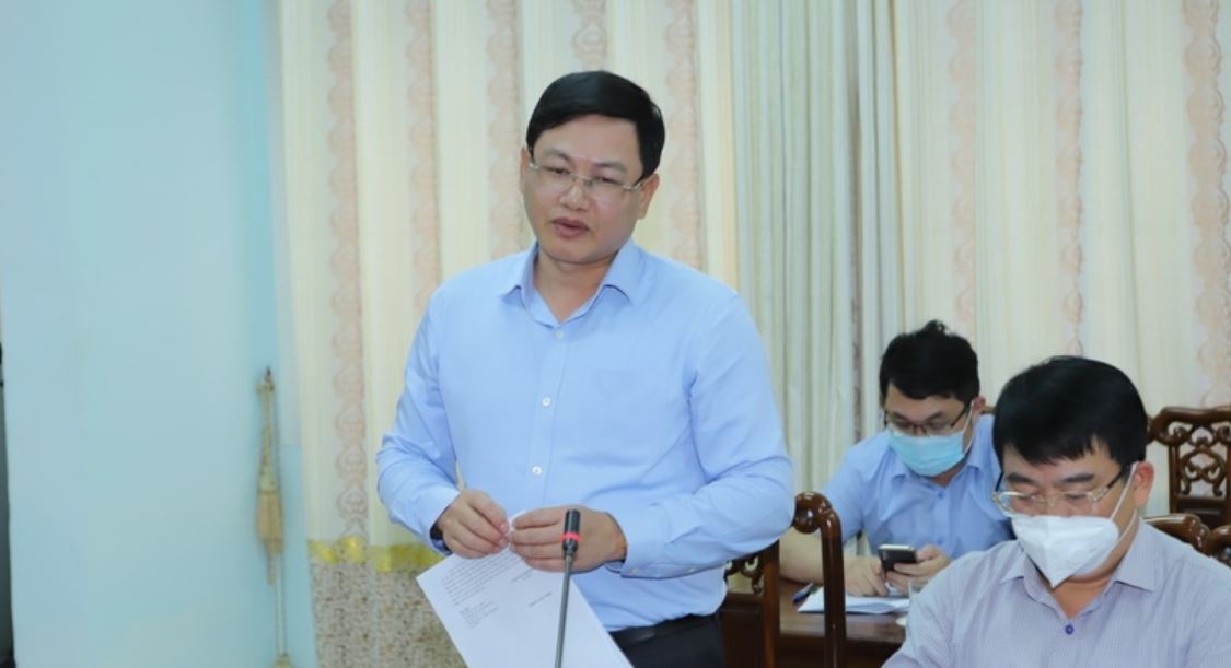 Đồng ch&iacute; Ph&oacute; Chủ tịch UBND tỉnh Mai Xu&acirc;n Li&ecirc;m ph&aacute;t biểu tại buổi l&agrave;m việc.