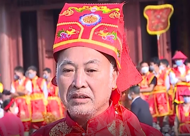 Ông Nguyễn Thái Hồng – Thị trấn Hùng Sơn, huyện Lâm Thao:  &quot;Trong những ngày này nhân dân rất phấn khởi được tham gia rước kiệu, chúng tôi đã chuẩn bị từ tháng Giêng… &quot;