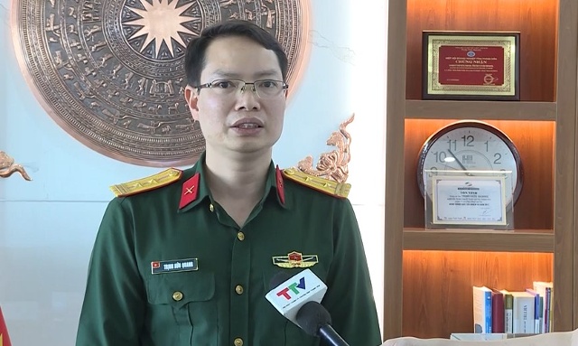 Trung tá Trịnh Hữu Quang, Giám đốc chi nhánh kỹ thuật Viettel Thanh Hóa cho biết: Lượng khách hàng của viettel rất là lớn, dùng phầm mềm cũ không đáp ứng được, hiện nay chúng tôi đã chuyển đổi số toàn bộ, tất cả việc tương tác với khách hàng trên hệ thống AI , có thể giảm 2 phần 3 nhân lực con người, từ đó thu nhập của người lao động cũng cải thiện rất tốt.