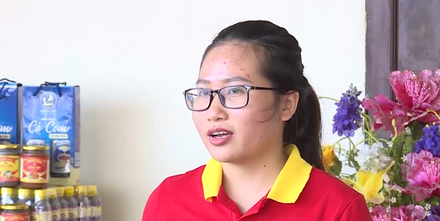 Chị Đặng Thùy Dung, Xã Nga Bạch, huyện Nga Sơn, tỉnh Thanh Hóa cho biết: Tôi đã thay đổi mẫu mã, bao bì và không ngừng nâng cao chất lượng sản phẩm… Trước đây, sản xuất theo quy trình theo kiểu truyền thống, dần dần phát triển lên và thay đổi quy trình theo quy chuẩn.