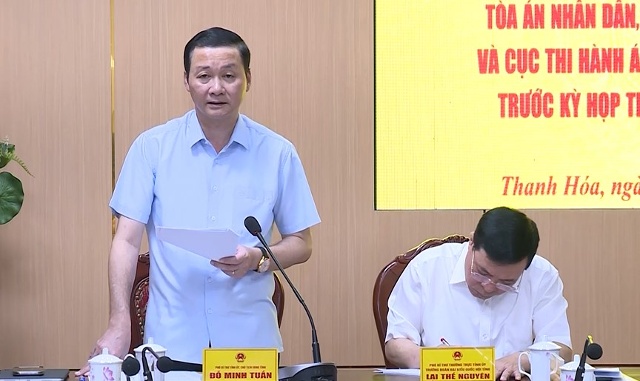 Đồng chí Đỗ Minh Tuấn, Phó Bí thư Tỉnh ủy, Chủ tịch UBND tỉnh phát biểu tại buổi làm việc.