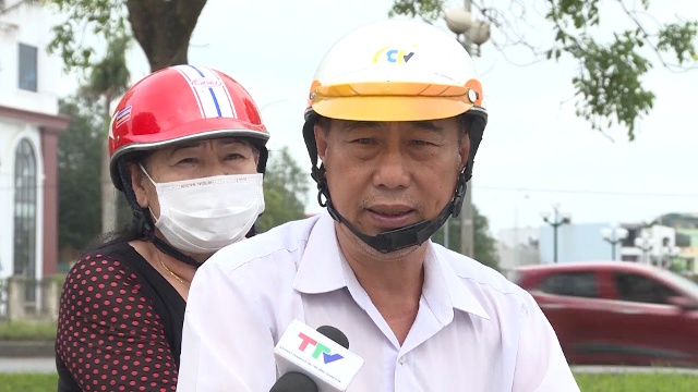 Anh Nguyễn Văn Tuấn - Người dân TP Thanh Hóa: Tham gia giao thông rất nguy hiểm, nhất là xe máy, đi vào các sống trâu này trượt bánh ngã ra đường dẫn đến tai nạn, nhiều vụ xảy ra rồi.