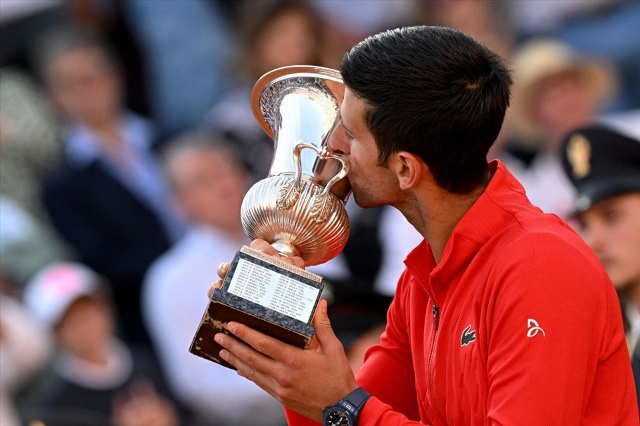 Djokovic vô địch ở Rome năm thứ năm liên tiếp, vào thời điểm 34 tuổi, 11 tháng, 23 ngày. Ảnh: ATP