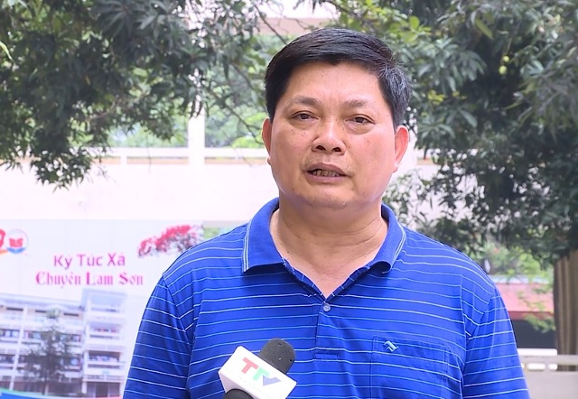 Thầy giáo Nguyễn Văn Dũng, Phó Hiệu trưởng trường THPT Chuyên Lam Sơn 