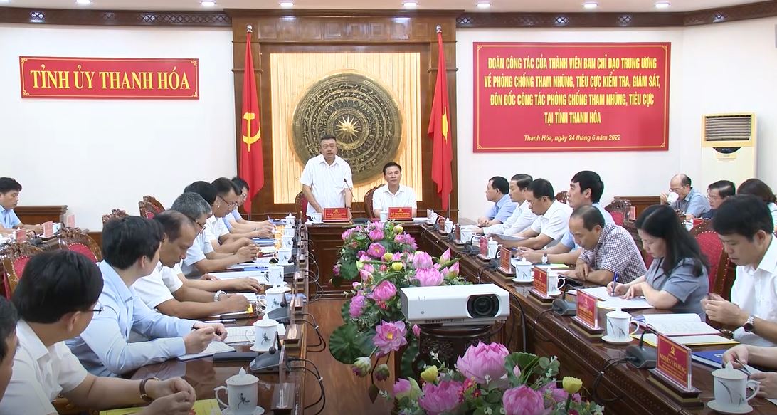 Đồng chí Tổng Kiểm toán Nhà nước Trần Sỹ Thanh, Trưởng đoàn công tác phát biểu kết luận buổi làm việc.