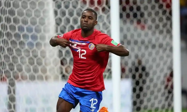 Tiền đạo Joel Campbell ghi bàn duy nhất giúp Costa Rica vượt qua New Zealand để giành vé đến World Cup 2022. Ảnh: FIFA