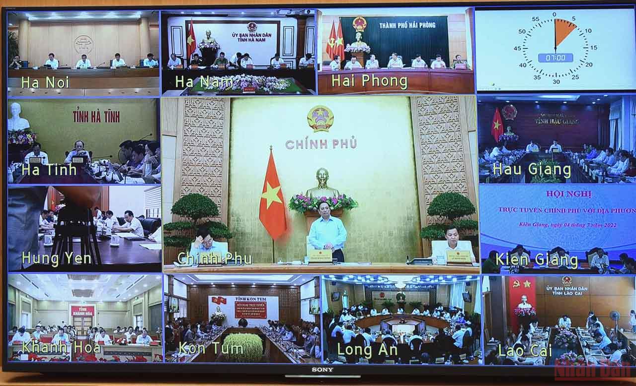Thủ tướng Phạm Minh Chính chủ trì Hội nghị trực tuyến Chính phủ với các địa phương và Phiên họp Chính phủ thường kỳ tháng 6 năm 2022 về tình hình kinh tế-xã hội tháng 6 và 6 tháng đầu năm 2022.
