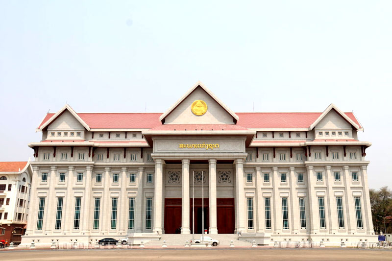 Nh&agrave; Quốc hội mới của L&agrave;o l&agrave; qu&agrave; tặng của Đảng, Nh&agrave; nước v&agrave; nh&acirc;n d&acirc;n Việt Nam d&agrave;nh cho Đảng, Nh&agrave; nước v&agrave; nh&acirc;n d&acirc;n L&agrave;o. (Ảnh: Xu&acirc;n Sơn)