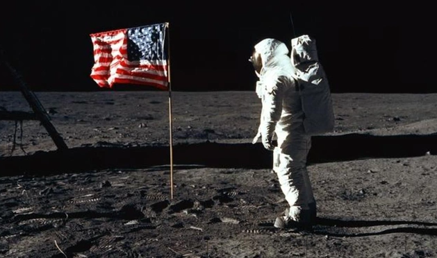 Vào ngày 20/7/1969, hai phi hành gia người Mỹ là Neil Armstrong và Edwin Aldrin đã trở thành những người đầu tiên đặt chân trên Mặt Trăng (Ảnh: NASA