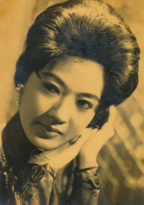 Còn mãi tình yêu với nữ hoàng sân khấu Thanh Nga - Ảnh 6. Còn mãi tình yêu với nữ hoàng sân khấu Thanh Nga - Ảnh 6.