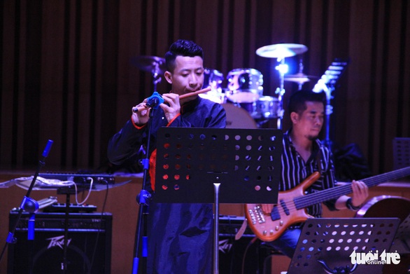 Bèo dạt mây trôi, Lý ngựa ô... lên sân khấu nhạc Jazz - Ảnh 7. Bèo dạt mây trôi, Lý ngựa ô... lên sân khấu nhạc Jazz - Ảnh 7.