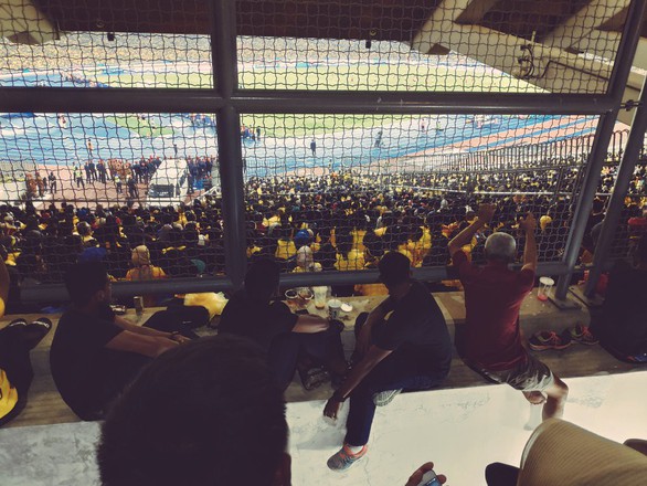 Báo chí Malaysia chỉ trích không đảm bảo an toàn trên sân Bukit Jalil - Ảnh 3. Báo chí Malaysia chỉ trích không đảm bảo an toàn trên sân Bukit Jalil - Ảnh 3.