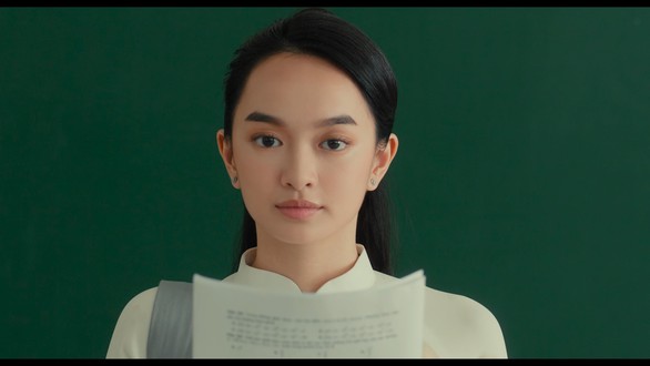 Hồn papa da con gái không thoát được lời nguyền phim dở 2018 - Ảnh 7. Hồn papa da con gái không thoát được lời nguyền phim dở 2018 - Ảnh 7.