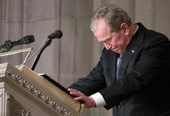4 cựu tổng thống Mỹ dự tang lễ tổng thống Bush cha - Ảnh 3.