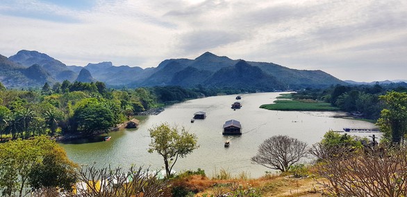 Kanchanaburi thơ mộng bên dòng sông Kwai - Ảnh 1. Kanchanaburi thơ mộng bên dòng sông Kwai - Ảnh 1.