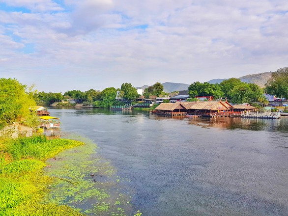 Kanchanaburi thơ mộng bên dòng sông Kwai - Ảnh 3. Kanchanaburi thơ mộng bên dòng sông Kwai - Ảnh 3.