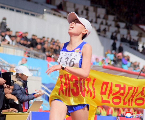 Du khách đổ về Bình Nhưỡng nhờ giải marathon - Ảnh 2. Du khách đổ về Bình Nhưỡng nhờ giải marathon - Ảnh 2.