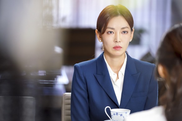 Kim So Yeon xinh đẹp và nguy hiểm trong Bí mật sau lưng mẹ - Ảnh 1.