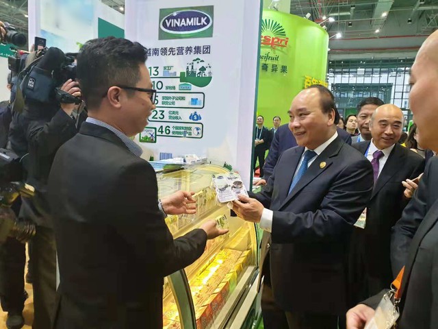 Vinamilk đưa sản phẩm sữa tiếp cận thị trường Trung Quốc - Ảnh 1.