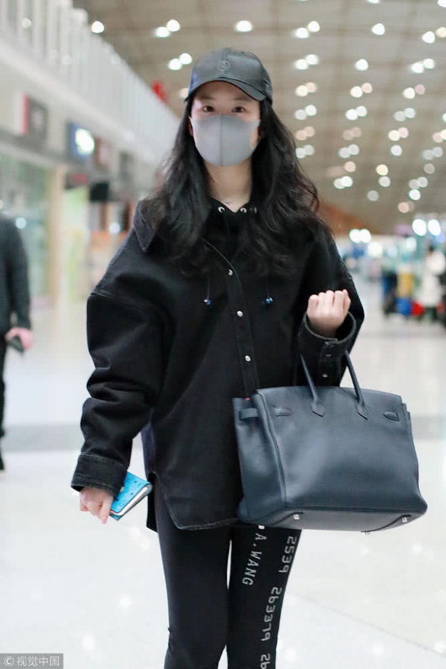Hậu chia tay Song Seung Hun, Lưu Diệc Phi sống kín đáo và kép kín - 6 Hậu chia tay Song Seung Hun, Lưu Diệc Phi sống kín đáo và kép kín - 6
