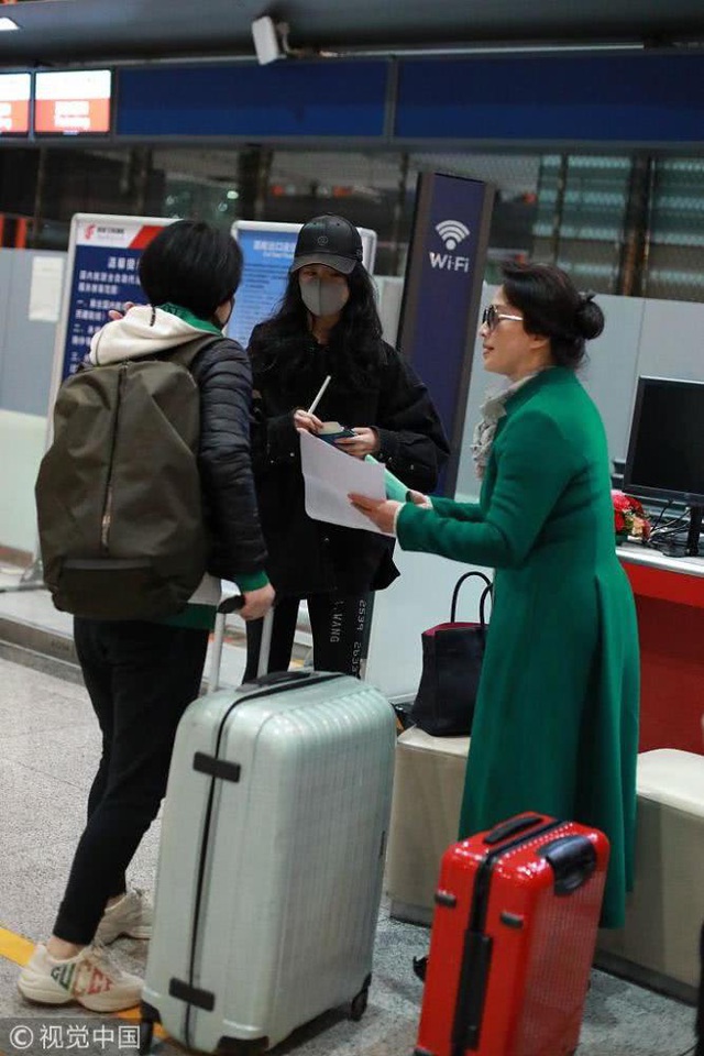 Hậu chia tay Song Seung Hun, Lưu Diệc Phi sống kín đáo và kép kín - 7 Hậu chia tay Song Seung Hun, Lưu Diệc Phi sống kín đáo và kép kín - 7