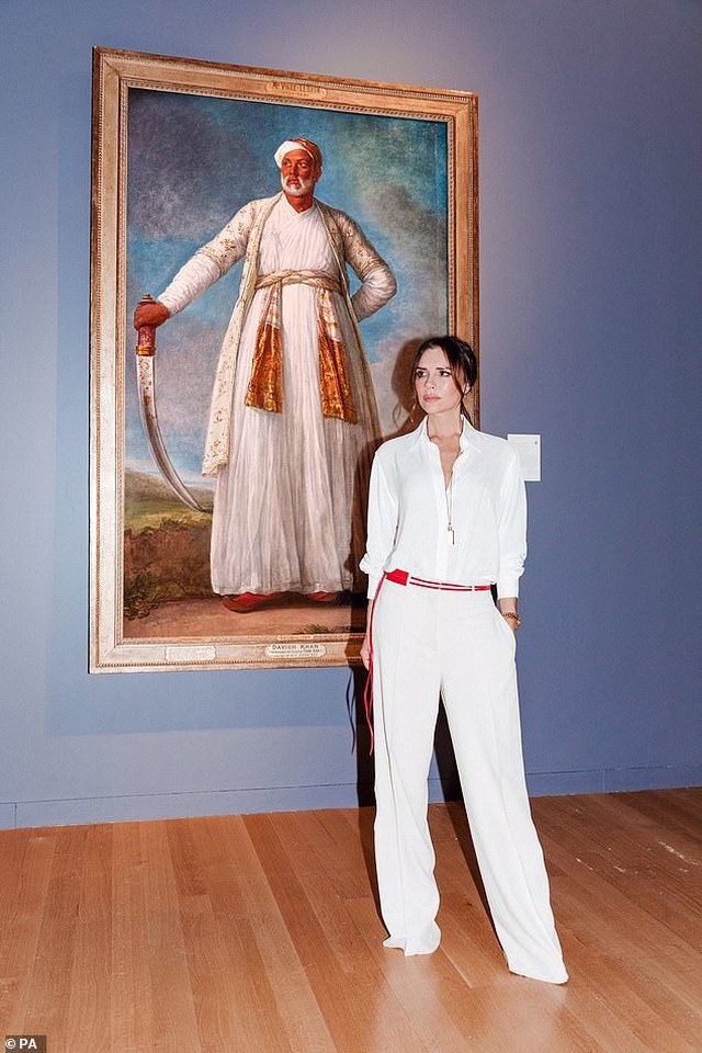 Victoria Beckham và gu thời trang thanh lịch - 5 Victoria Beckham và gu thời trang thanh lịch - 5