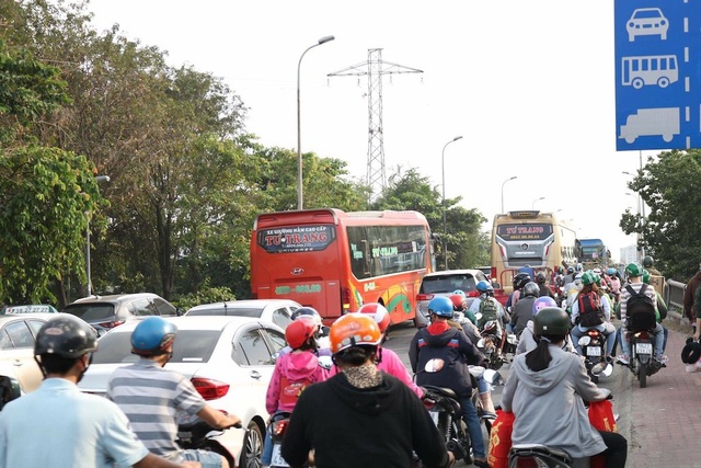 cau binh trieu 6.JPG cau binh trieu 6.JPG