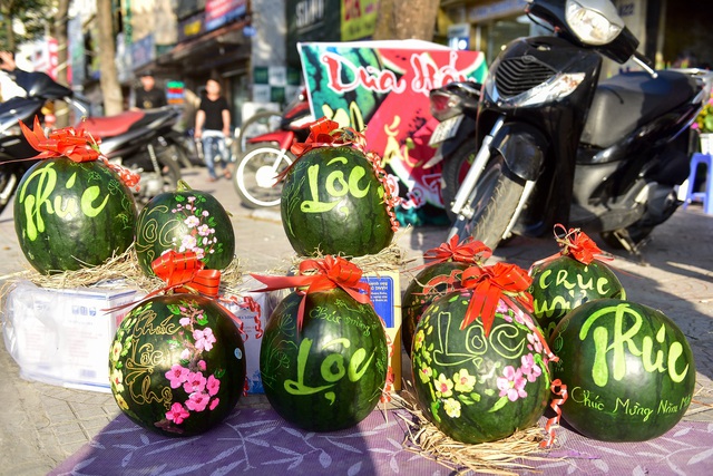 Dịch vụ l&agrave;m đẹp dưa hấu kiếm tiền triệu ở H&agrave; Nội - 10